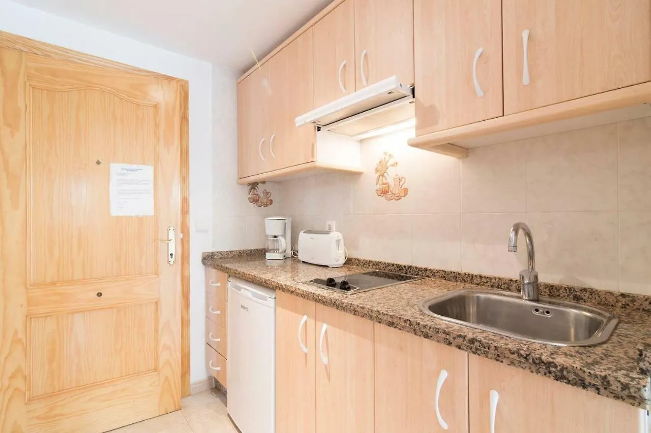 Apartamentos Vicenta Carihuela By Playa Miguel Torremolinos